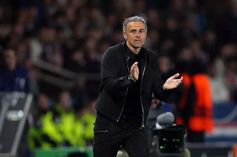 إنريكي: مسيرة باريس في دوري أبطال أوروبا تشبه فيلم رعب مثير