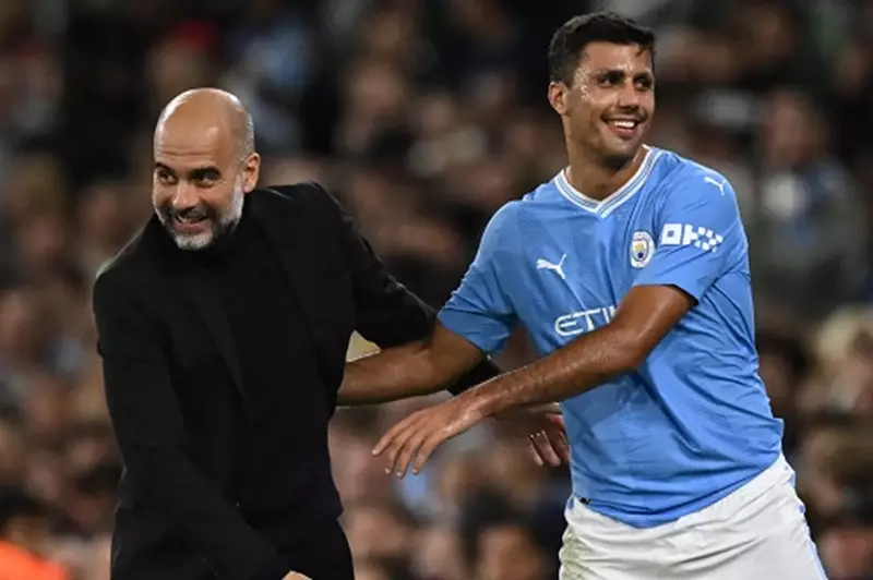 عودة السلاح المفقود: رودري مرشح للانضمام إلى قائمة مانشستر سيتي لمواجهة بورنموث