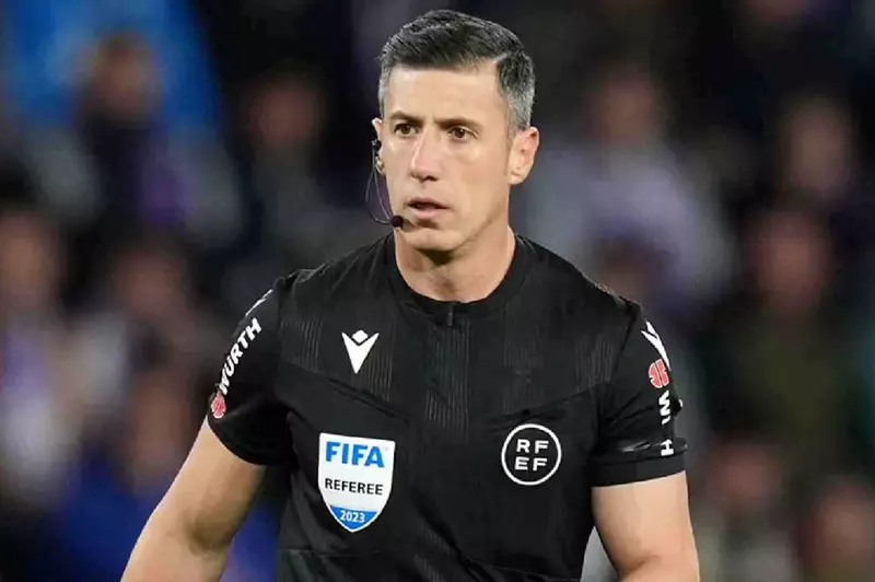 سوتو جرادو حكما لمباراة ريال مدريد وبرشلونة في الليجا